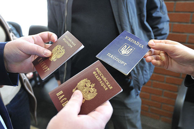 ukraynalilara-zorla-rusiya-pasportu-paylanilir